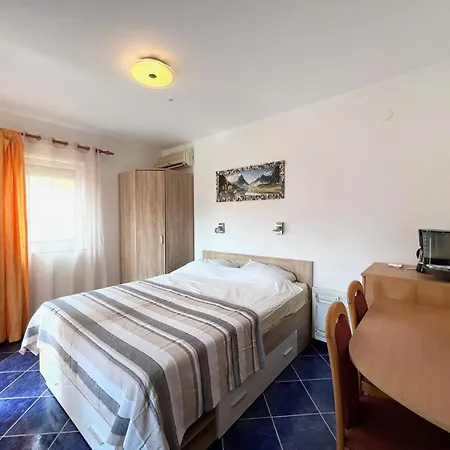 Mijic Apartment