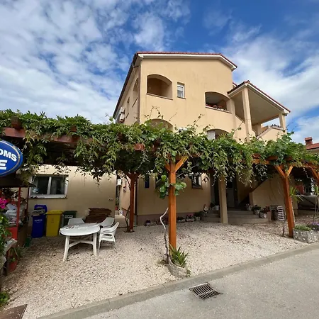 Mijic Apartment